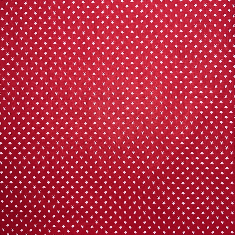 Červená s hvězdičkami