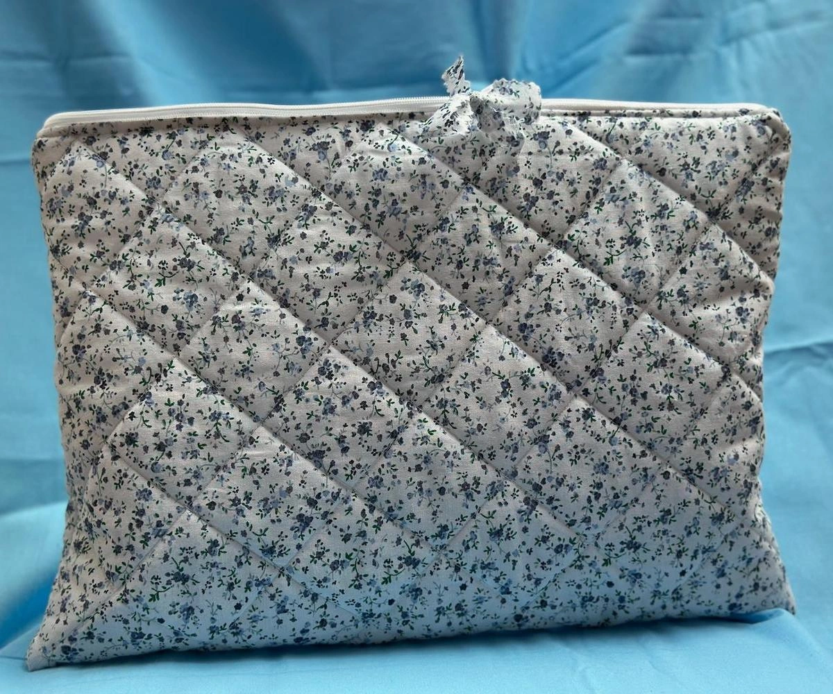 Obal na notebook (Macbook)