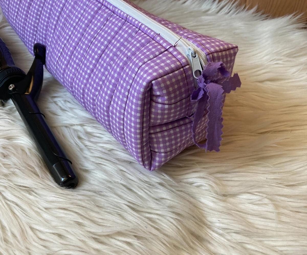 Taštička na kulmu na vlasy