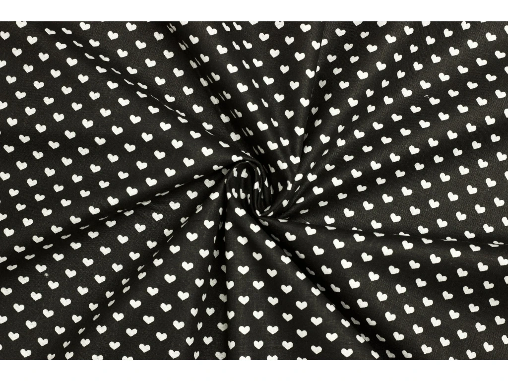 Bílá srdce na černé