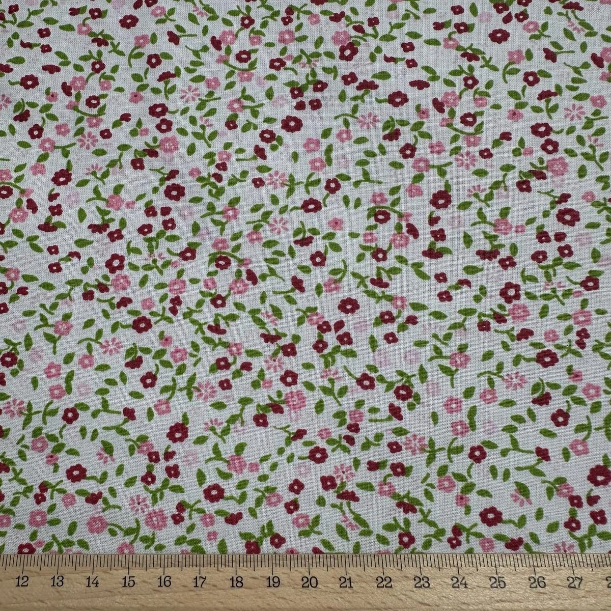 Bílá s růžovými kvítky