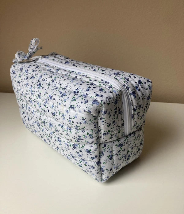 Střední kosmetická taštička